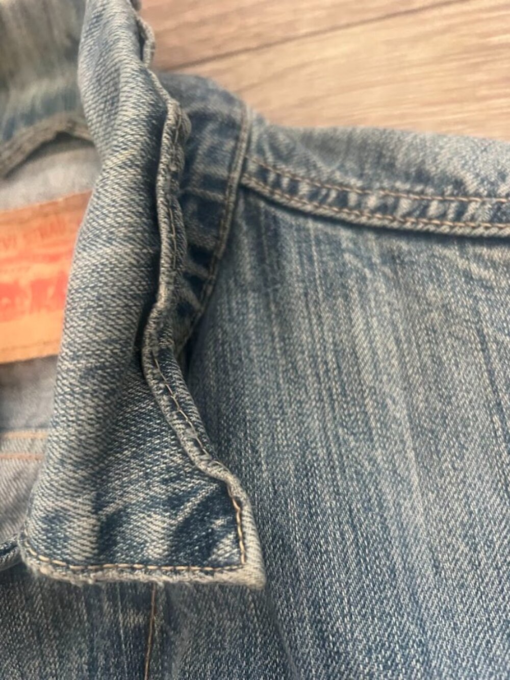 Levi's Blue Front Pocket Denim Jean Jacket Size Medium - Picture 8 of 16